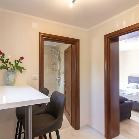 Lägenhet Edi & Tea Malinska