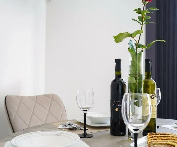 Edi & Tea * Malinska