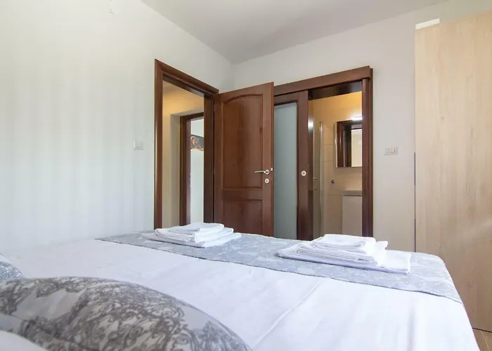 Edi & Tea Apartment Malinska