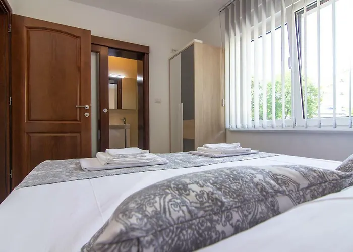 Edi & Tea * Malinska