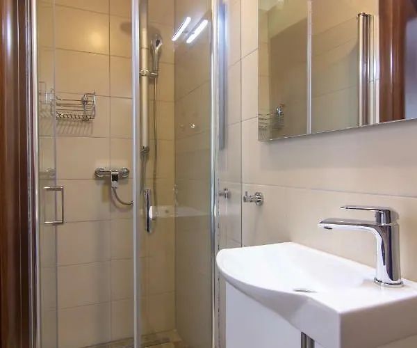 Edi & Tea * Malinska